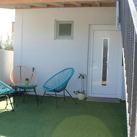 Cozy Corners Apartment Нин Екстериор снимка