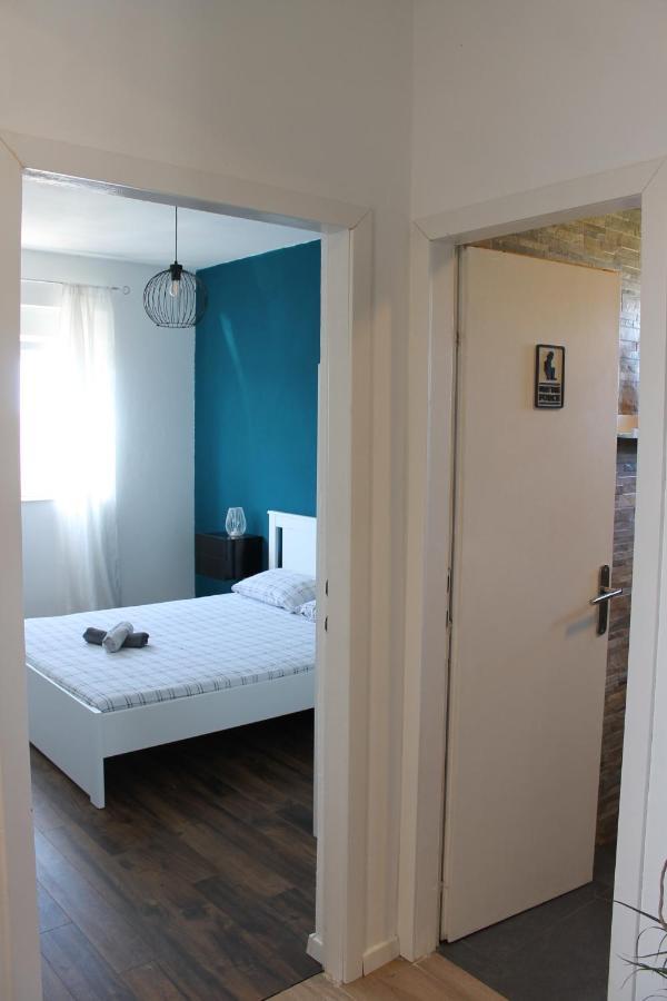 Cozy Corners Apartment Нин Екстериор снимка