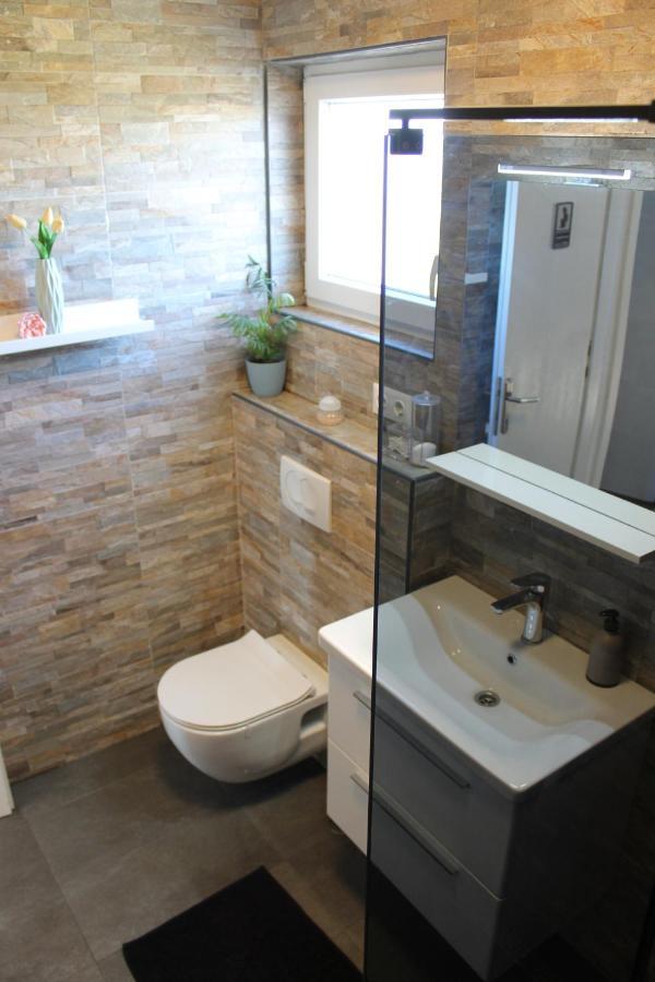 Cozy Corners Apartment Нин Екстериор снимка